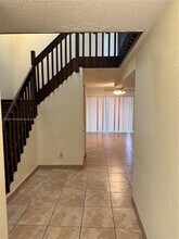2142 Nova Village Dr in Davie, FL - Building Photo - Building Photo