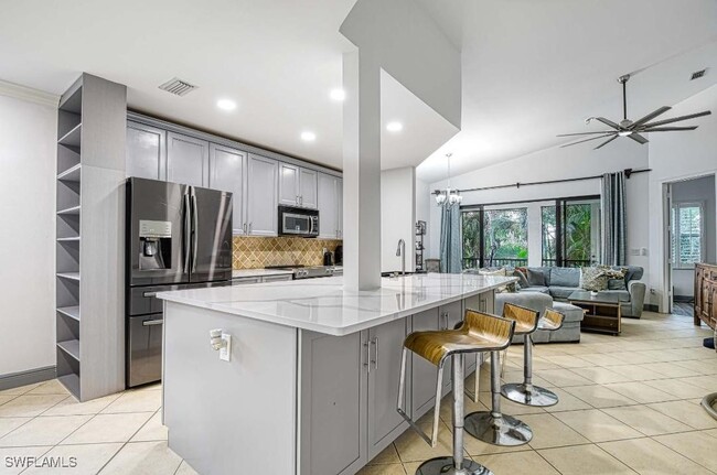 27020 Adriana Cir in Bonita Springs, FL - Building Photo - Building Photo