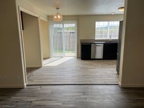 4432 Fergus Ave in Eugene, OR - Building Photo - Building Photo