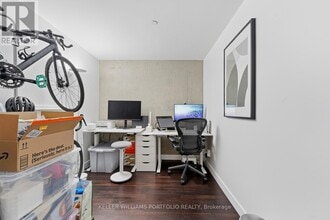 25 Oxley St in Toronto, ON - Building Photo - Building Photo