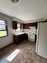 19065 Lena Ave, Unit 4 in Hastings, MN - Building Photo