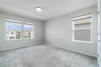 14218 Lanikai Beach Dr in Orlando, FL - Building Photo - Building Photo