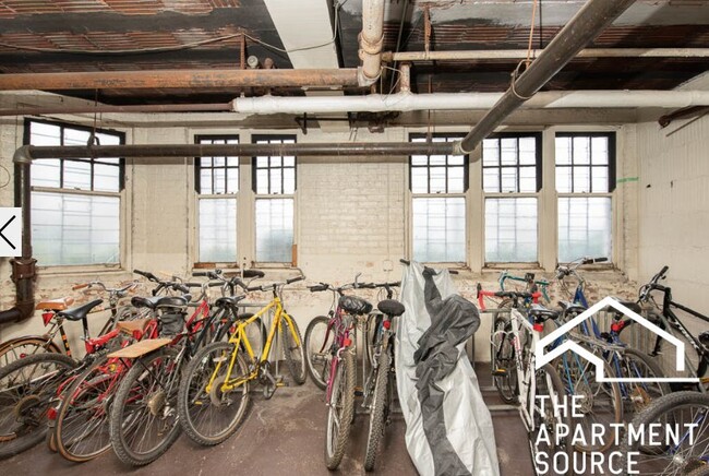 2324 N Lincoln Park W in Chicago, IL - Foto de edificio - Building Photo