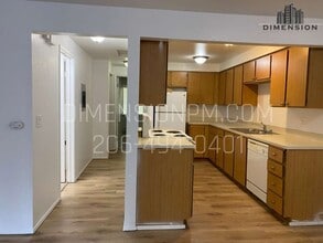 4412 NW Wedgewood Ln, Unit 12 in Bremerton, WA - Building Photo - Building Photo
