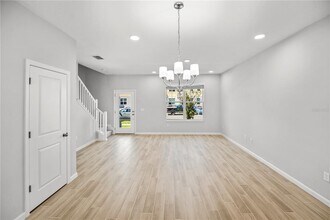 1363 Mount Royal Dr in St. Cloud, FL - Building Photo - Building Photo