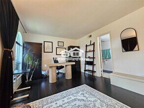 1806 Saxony Ln in Houston, TX - Building Photo - Building Photo