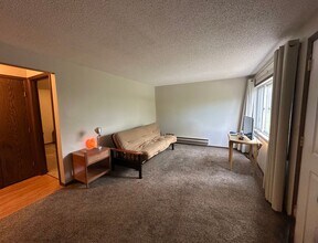 520 W State St in Belle Plaine, MN - Building Photo - Building Photo