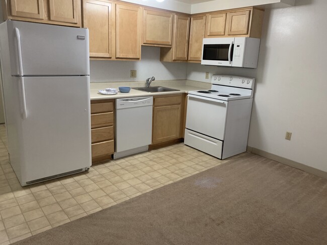 1681 Granada Dr | Rentals in Erie, PA