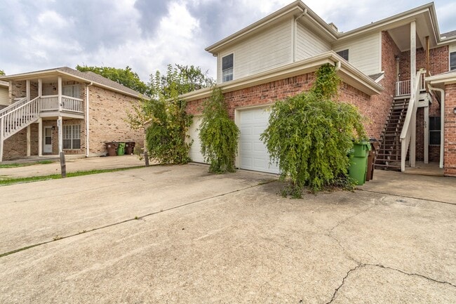 303 Rawhide Loop in Round Rock, TX - Building Photo - Building Photo