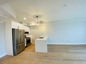 305 Webster Ave in Cambridge, MA - Building Photo