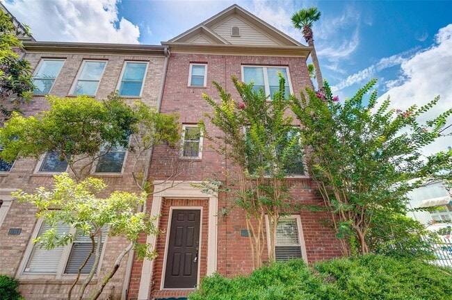 property at 1511 Drew St