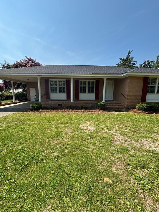 810 Haynsworth St in Sumter, SC - Building Photo