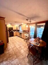 12 Post Rd in Enfield, CT - Building Photo - Building Photo