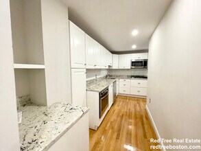 130 P St, Unit 1 in Boston, MA - Building Photo - Building Photo