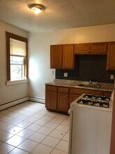 8 Oakland St, Unit 3 in Boston, MA - Foto de edificio - Building Photo