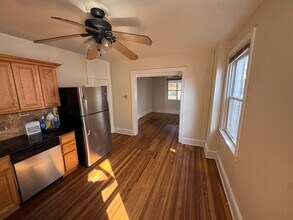 2714 E County Line Rd, Unit 1st Floor in Ardmore, PA - Foto de edificio - Building Photo