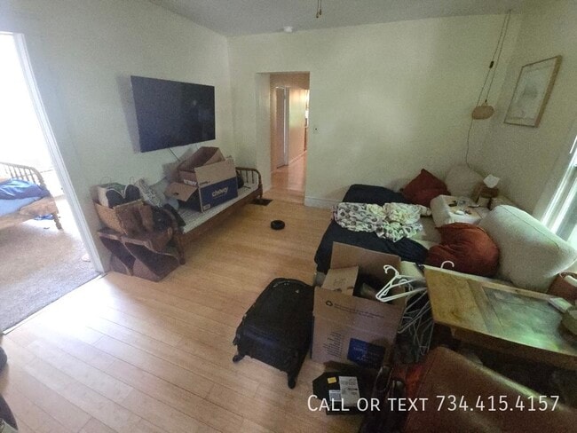 110 E Summit St in Ann Arbor, MI - Building Photo - Building Photo