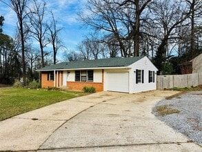 3405 Vermont Dr in Montgomery, AL - Foto de edificio - Building Photo