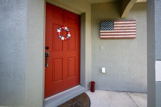 6641 Summer Haven Dr in Riverview, FL - Foto de edificio - Building Photo