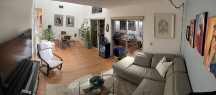 1592 Springside Dr in Weston, FL - Building Photo - Building Photo