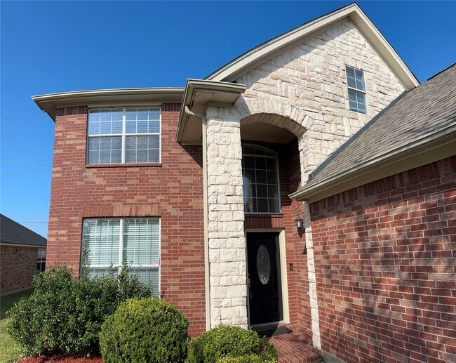 63 San Simeon Dr in Manvel, TX - Foto de edificio - Building Photo