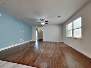 1417 Green Leaf Dr in Little Elm, TX - Building Photo - Building Photo