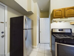 415 Dodd St in East Orange, NJ - Building Photo - Building Photo