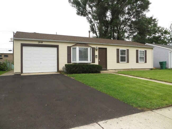 property at 40 Arlington Dr