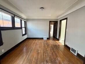 4287 W Grand St in Detroit, MI - Building Photo - Building Photo