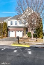 14570 Collingham Pl in Gainesville, VA - Building Photo - Building Photo