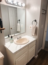 42 2nd Ave, Unit #15 in North Attleboro, MA - Building Photo - Building Photo