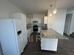 3871 Warren Way in Reno, NV - Building Photo - Building Photo