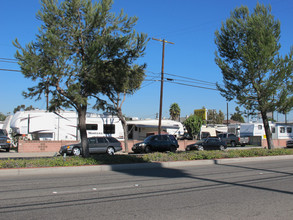 Fairhaven Trailer Park in Bellflower, CA - Building Photo - Building Photo