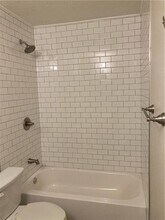 1908b Townesouth Cir in Austin, TX - Building Photo - Building Photo