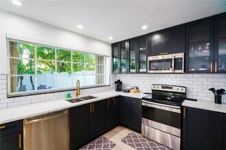 1244 Garfield St in Hollywood, FL - Building Photo - Building Photo