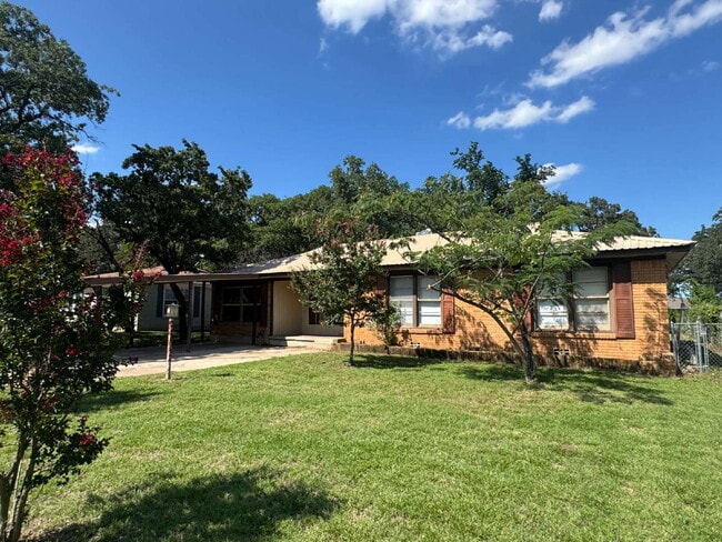 property at 879 N Lydia Ave