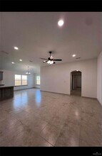 7 Antelope Cyn St in Edinburg, TX - Building Photo - Building Photo