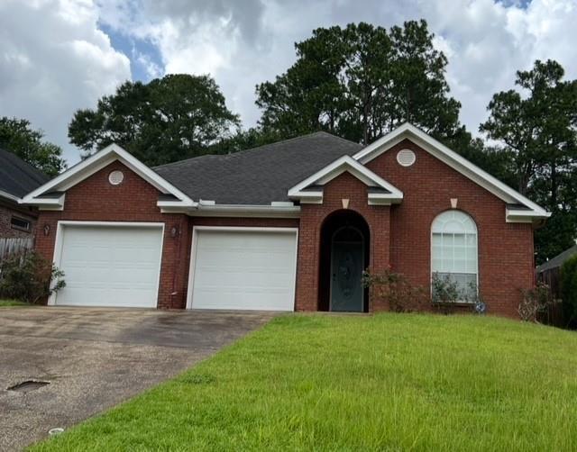 5544 Fairfield Pl in Mobile, AL - Building Photo