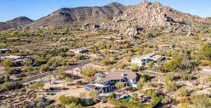6831 E Stagecoach Pass in Carefree, AZ - Building Photo - Building Photo