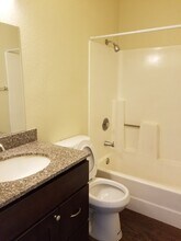 2284 Dunlop St in San Diego, CA - Foto de edificio - Building Photo