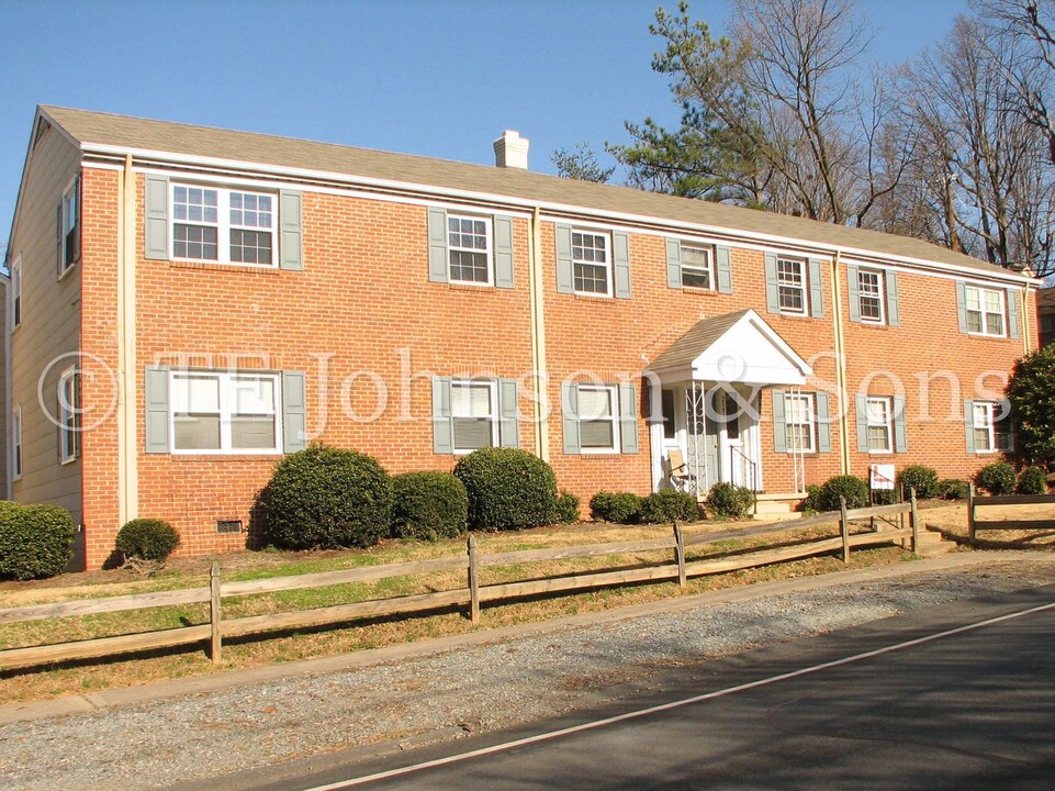 2501 Queen St in Winston-Salem, NC - Building Photo