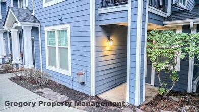 16125 Juanita Woodinville Way NE in Bothell, WA - Foto de edificio - Building Photo