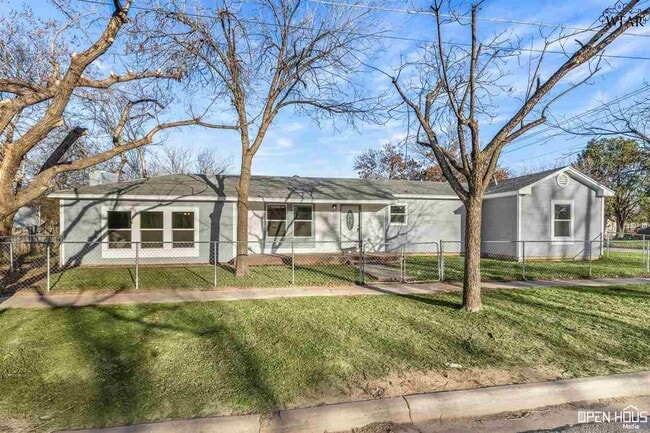property at 2223 Bridwell St