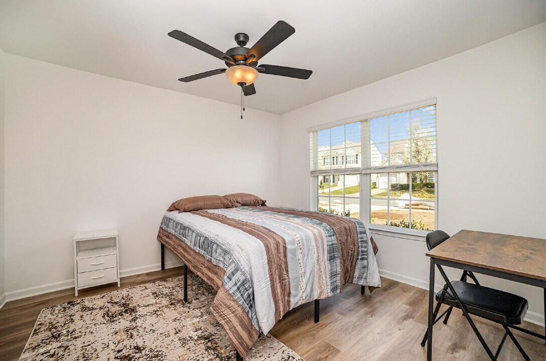 5357 Eneida Sue Dr in Charlotte, NC - Building Photo