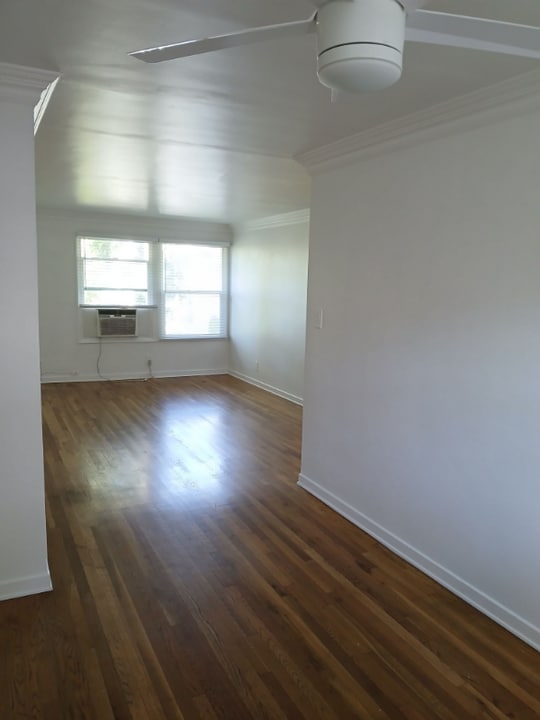 7460 Hollywood Blvd in Los Angeles, CA - Building Photo