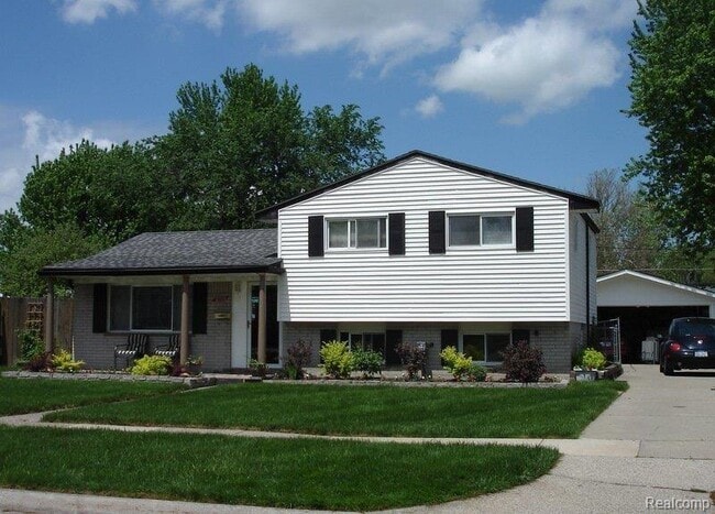 2719 Pall Mall Dr
