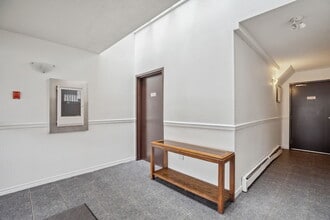 Sunridge in Abbotsford, BC - Building Photo - Building Photo