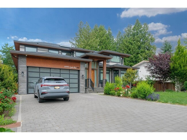 property at 10993 Lyon Rd