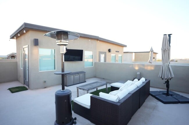 7423 E Paraiso Dr in Scottsdale, AZ - Foto de edificio - Building Photo