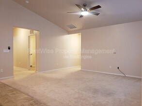 8102 S Carpenter Ave in Boise, ID - Building Photo - Building Photo